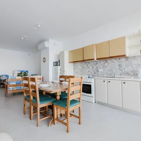 Seaside 2bed Ghadira! By Homely Appartement Mellieħa