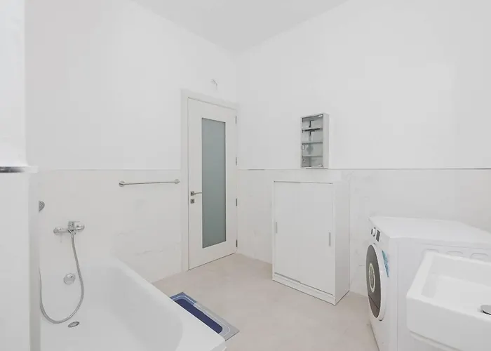 Seaside 2bed Ghadira! By Homely Διαμέρισμα *