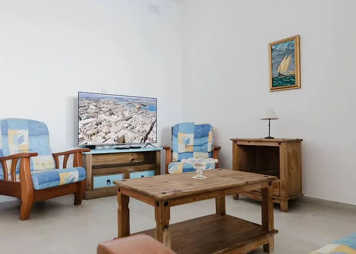 아파트 Seaside 2bed Ghadira! By Homely 멜리에하